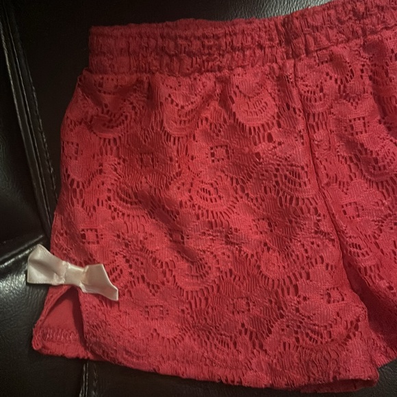 2T girls shorts - Picture 3 of 5